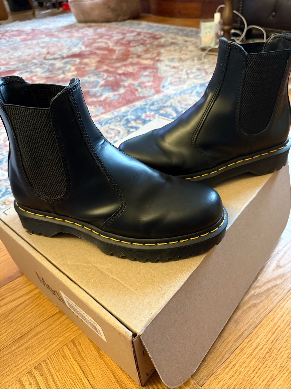 Dr. Martens EUC 2976 Bex Like New Smooth Leather Womens 9 Mens 7 Retail $180
